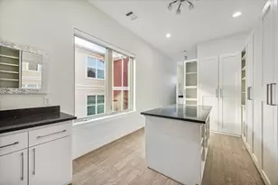 710 Stanford St, Houston, TX 77019 - Photo 19