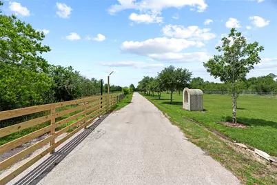 523 Moore Bar Road, Rosenberg, TX 77471 - Photo 3