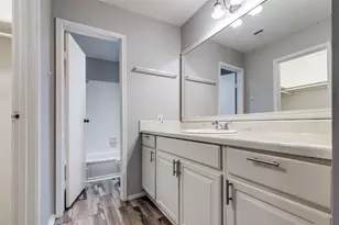 9707 Richmond Ave, Houston, TX 77042 - Photo 17