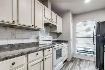 9707 Richmond Avenue #34, Houston, TX 77042 - Photo 11