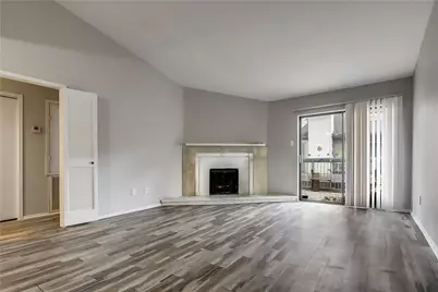 9707 Richmond Avenue #34, Houston, TX 77042 - Photo 3