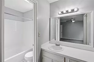 2907 W Greens Rd, Houston, TX 77067 - Photo 17