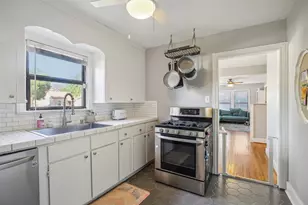 312 Graceland St, Houston, TX 77009 - Photo 9