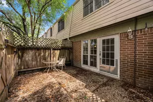 5223 Arboles Dr, Houston, TX 77035 - Photo 23