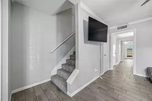 5223 Arboles Dr, Houston, TX 77035 - Photo 5