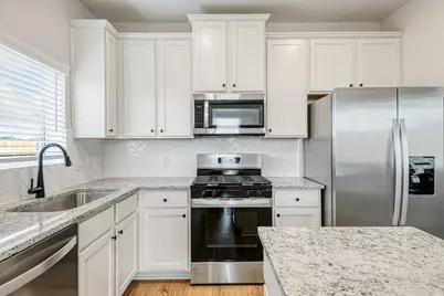 15650 Honey Cove Drive, Conroe, TX 77303 - Photo 9