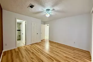 7214 Crownwest St, Houston, TX 77072 - Photo 13