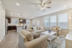 4032 Delta Rose St, Houston, TX 77018 - Photo 5