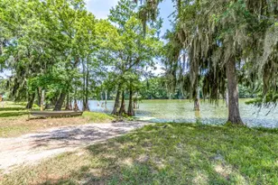 129 Shoreline Dr, Cleveland, TX 77327 - Photo 17