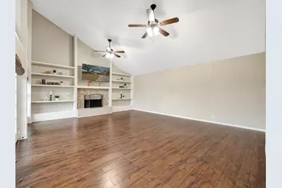 4330 Shady Springs Drive, Seabrook, TX 77586 - Photo 5