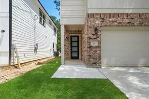 731 Magnolia Point Dr, Houston, TX 77336 - Photo 3