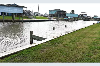 1769 County Road 201, Sargent, TX 77414 - Photo 11