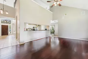 1484 Allison St, Alvin, TX 77511 - Photo 9