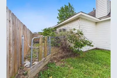 1484 Allison Street, Alvin, TX 77511 - Photo 37