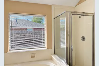 2206 Friarwood Trail, Houston, TX 77339 - Photo 21