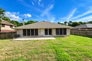 2206 Friarwood Trail, Houston, TX 77339 - Photo 35