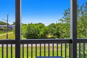 1342 10th St, Dickinson, TX 77539 - Photo 25