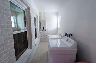 409 Milwaukee St, Houston, TX 77009 - Photo 13