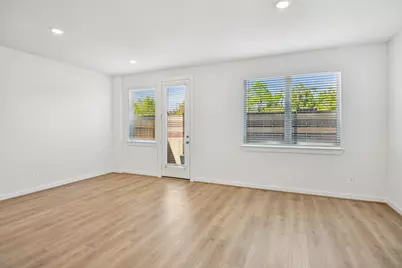 3125 Quiet Sunset Drive, Houston, TX 77080 - Photo 9