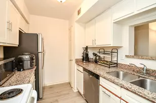 8100 Creekbend Dr, Houston, TX 77071 - Photo 15