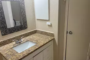 10927 Wilkenburg Dr, Houston, TX 77086 - Photo 17