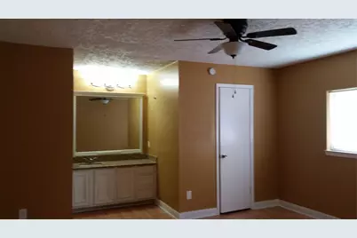 10927 Wilkenburg Drive, Houston, TX 77086 - Photo 3