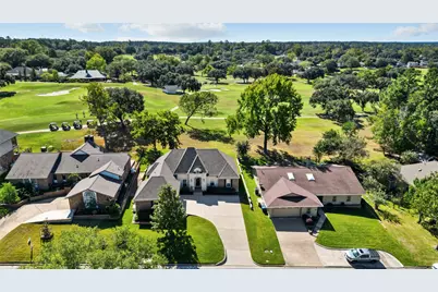 483 Cherry Hills Drive, Huntsville, TX 77340 - Photo 3