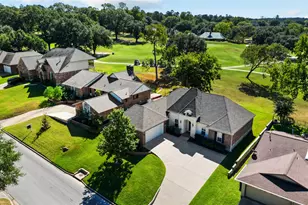 483 Cherry Hills Dr, Huntsville, TX 77340 - Photo 25