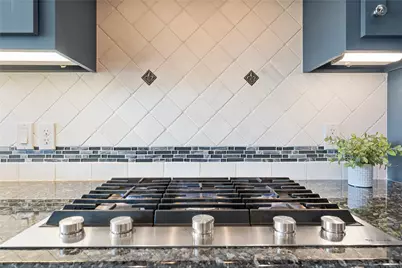 483 Cherry Hills Drive, Huntsville, TX 77340 - Photo 9