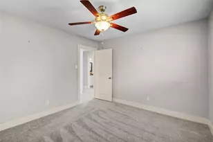 10303 Greenwillow Dr, Houston, TX 77035 - Photo 23