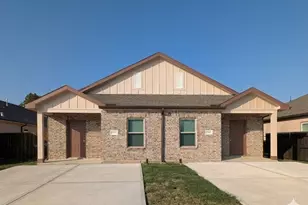 7745 Swiftwater Ln, Houston, TX 77075 - Photo 3