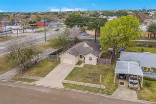 1304 E Polk Ave, Victoria, TX 77901 - Photo 21