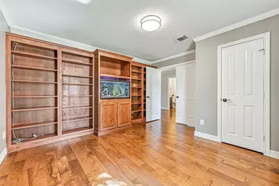 513 Meadow Bend Drive, Friendswood, TX 77546 - Photo 17