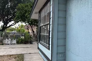 918 E Salazar St, San Juan, TX 78589 - Photo 7