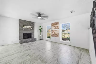 713 Sugar Hill Drive, La Porte, TX 77571 - Photo 5