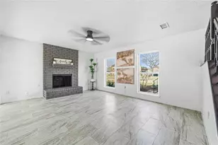 713 Sugar Hill Dr, La Porte, TX 77571 - Photo 5