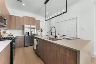 2305 Springwood Vis Ln, Houston, TX 77055 - Photo 5