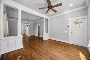 821 E 26th St, Houston, TX 77009 - Photo 9