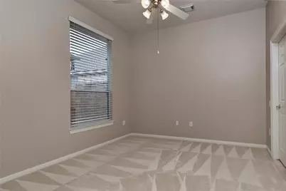 146 E Northcastle Circle, The Woodlands, TX 77384 - Photo 23