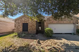 8707 E Highlands Crossing, Highlands, TX 77562 - Photo 1