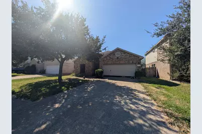 8707 E Highlands Crossing, Highlands, TX 77562 - Photo 3