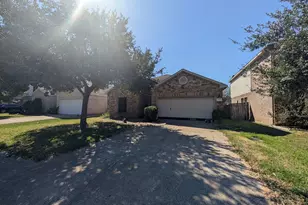 8707 E Highlands Crossing, Highlands, TX 77562 - Photo 3