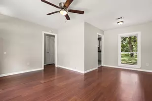 2318 Pecan St, Dickinson, TX 77539 - Photo 9