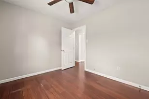 2318 Pecan St, Dickinson, TX 77539 - Photo 17