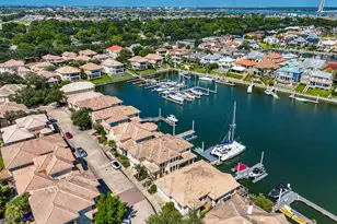 313 Harborside Cir, Kemah, TX 77565 - Photo 33