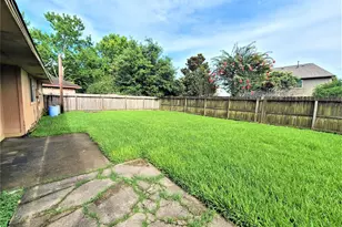 3010 Becket St, Pearland, TX 77584 - Photo 11