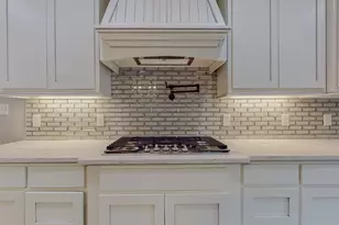 8360 Chappell Hill Dr, Beaumont, TX 77713 - Photo 17