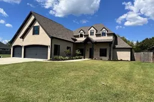 8360 Chappell Hill Dr, Beaumont, TX 77713 - Photo 1