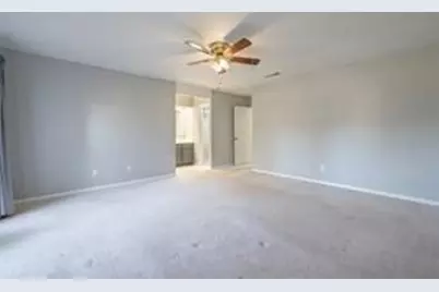 10215 Kirkwren Drive, Houston, TX 77089 - Photo 15