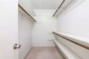 10215 Kirkwren Dr, Houston, TX 77089 - Photo 17